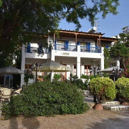 Cavo D'Oro Hotell Batsíon Exteriör bild