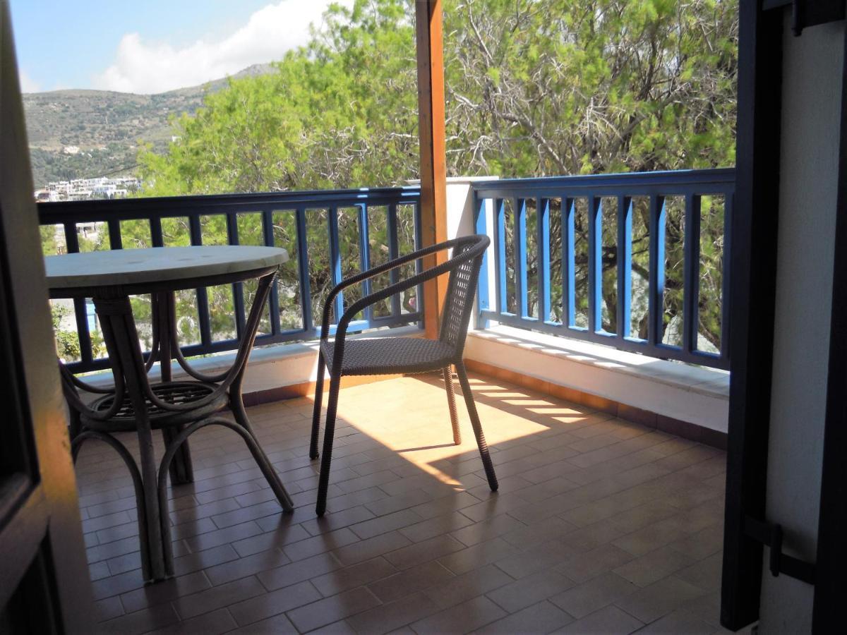 Cavo D'Oro Hotell Batsíon Exteriör bild